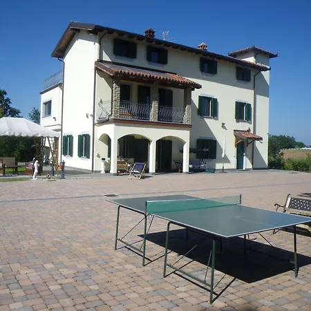Cascina Rosa Camilla 4*