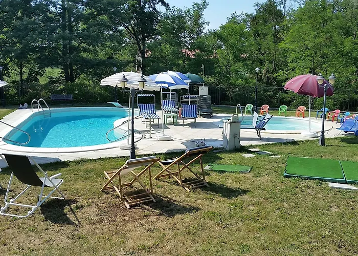 Bed and Breakfast Cascina Rosa Camilla 4*